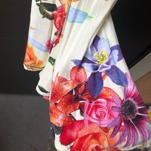 Super cute floral & lace romper